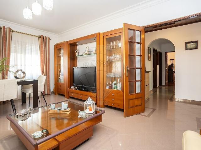 Apartamento T3 à venda em Alhos Vedros, Moita RE/MAX Portugal