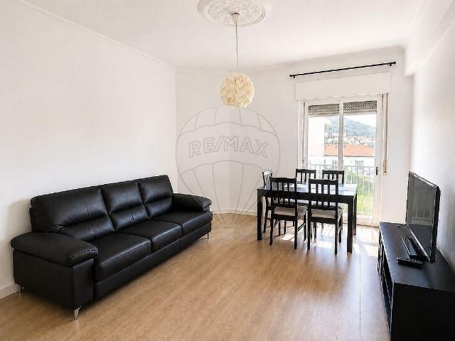 Apartamento T3 à venda em Alhandra, São João dos Montes e Calhandriz, Vila Franca de Xira RE/MAX Portugal