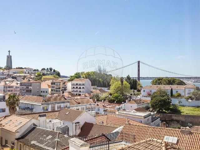 Apartamento T3 à venda em Almada, Cova da Piedade, Pragal e Cacilhas, Almada RE/MAX Portugal