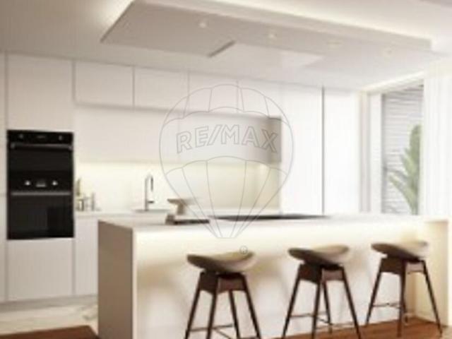 Apartamento T3 à venda em Almada, Cova da Piedade, Pragal e Cacilhas, Almada RE/MAX Portugal