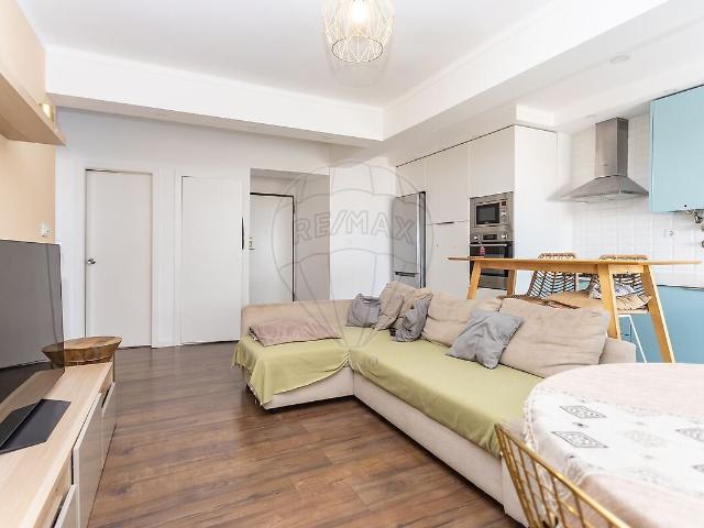 Apartamento T3 à venda em Alto do Seixalinho, Santo André e Verderena, Barreiro RE/MAX Portugal