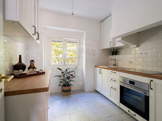 Apartamento T3 à venda em Alverca do Ribatejo e Sobralinho, Vila Franca de Xira RE/MAX Portugal