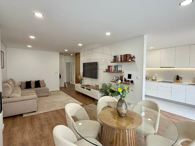 Apartamento T3 à venda em Árvore, Vila do Conde RE/MAX Portugal