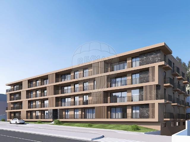 Apartamento T3 à venda em Baltar, Paredes RE/MAX Portugal