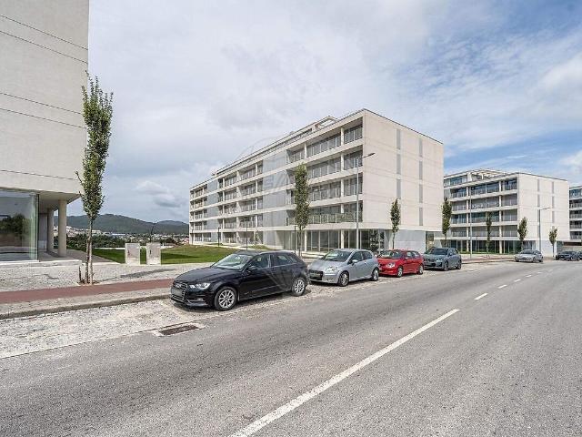 Apartamento T3 à venda em Barcelinhos, Barcelos RE/MAX Portugal