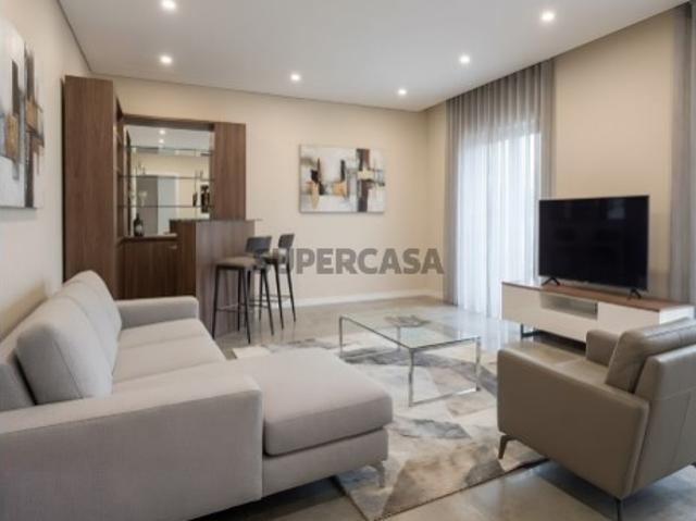 Apartamento T3 à venda em Barrosas Santo Estêvão, Lousada