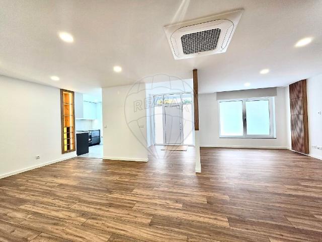 Apartamento T3 à venda em Currelos, Papízios e Sobral, Carregal do Sal RE/MAX Portugal