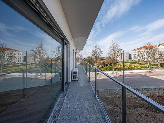Apartamento T3 à venda em Currelos, Papízios e Sobral, Carregal do Sal RE/MAX Portugal