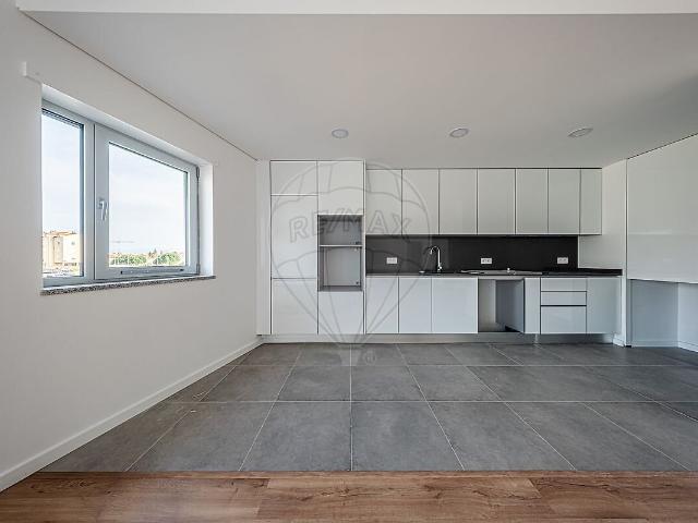 Apartamento T3 à venda em Currelos, Papízios e Sobral, Carregal do Sal RE/MAX Portugal