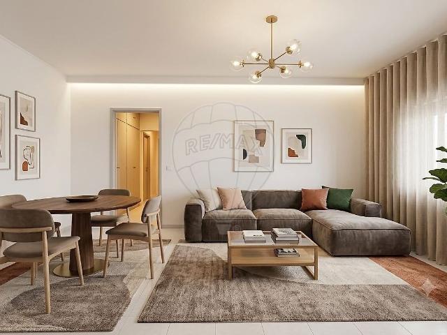 Apartamento T3 à venda em Cacém e São Marcos, Sintra RE/MAX Portugal