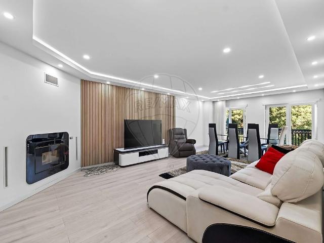 Apartamento T3 à venda em Cacém e São Marcos, Sintra RE/MAX Portugal