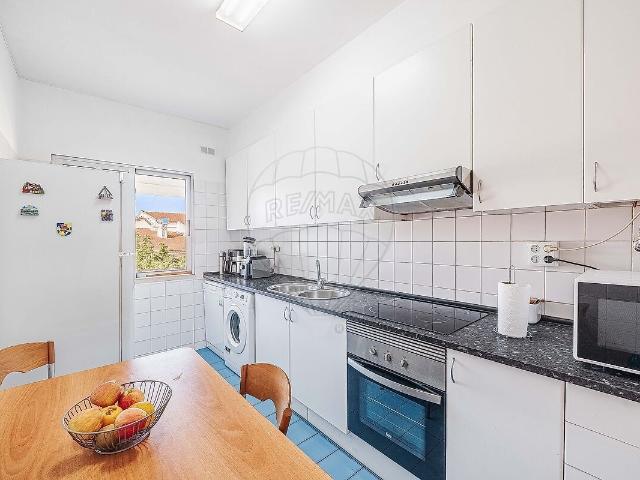 Apartamento T3 à venda em Cacém e São Marcos, Sintra RE/MAX Portugal