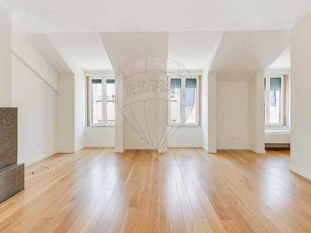 Apartamento T3 à venda em Campo de Ourique, Lisboa RE/MAX Portugal