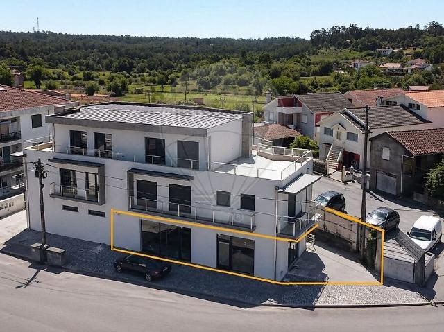 Apartamento T3 à venda em Campo de Besteiros, Tondela RE/MAX Portugal
