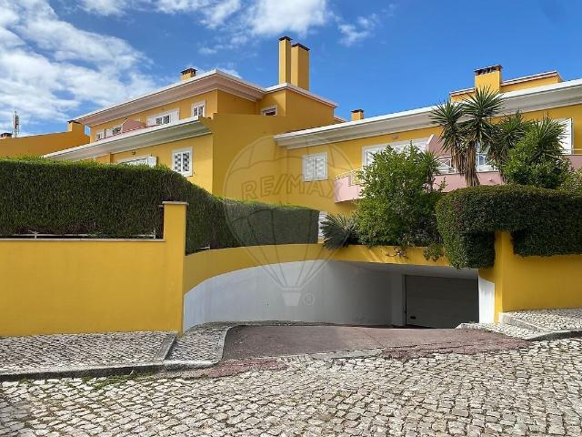 Apartamento T3 à venda em Cascais e Estoril, Cascais RE/MAX Portugal