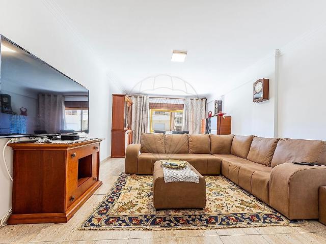 Apartamento T3 à venda em Castanheira do Ribatejo e Cachoeiras, Vila Franca de Xira RE/MAX Portugal