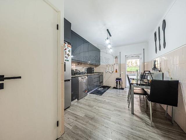 Apartamento T3 à venda em Castro Daire, Castro Daire RE/MAX Portugal