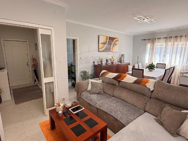 Apartamento T3 à venda em Cidade da Maia, Maia RE/MAX Portugal