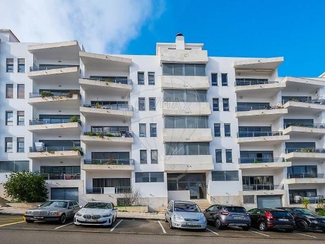 Apartamento T3 à venda em Corroios, Seixal RE/MAX Portugal