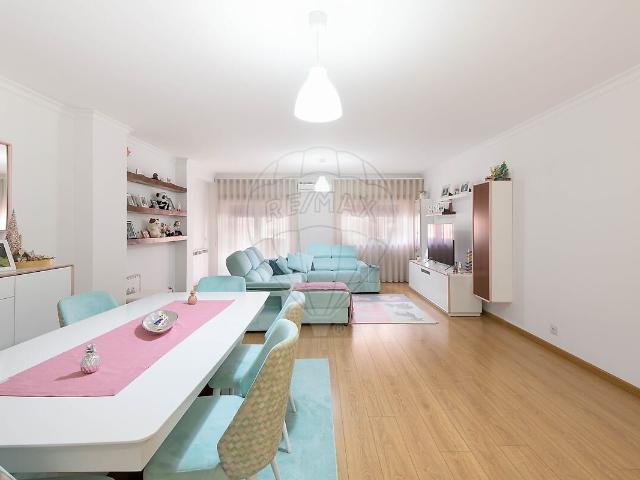 Apartamento T3 à venda em Covilhã e Canhoso, Covilhã RE/MAX Portugal