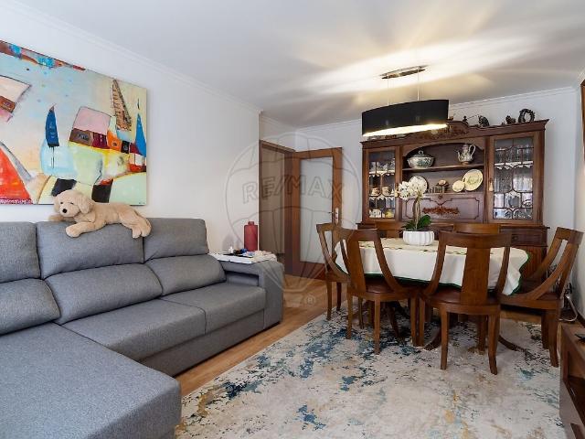 Apartamento T3 à venda em Eixo e Eirol, Aveiro RE/MAX Portugal