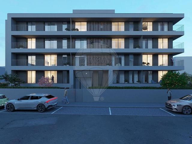 Apartamento T3 à venda em Ermesinde, Valongo RE/MAX Portugal