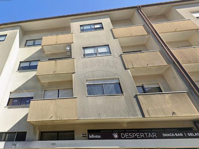 Apartamento T3 à venda em Ermesinde, Valongo RE/MAX Portugal