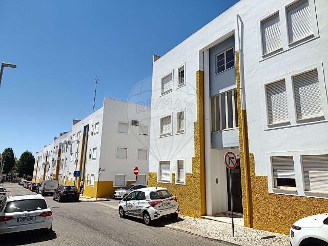 Apartamento T3 à venda em Estremoz Santa Maria e Santo André, Estremoz RE/MAX Portugal