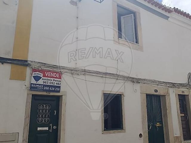 Apartamento T3 à venda em Estremoz Santa Maria e Santo André, Estremoz RE/MAX Portugal