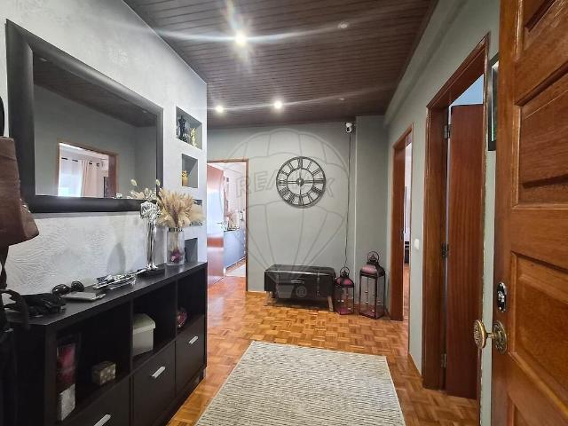 Apartamento T3 à venda em Fundão, Valverde, Donas, Aldeia de Joanes e Aldeia Nova do Cabo, Fundão RE/MAX Portugal
