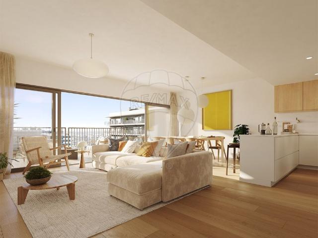 Apartamento T3 à venda em Faro Sé e São Pedro, Faro RE/MAX Portugal