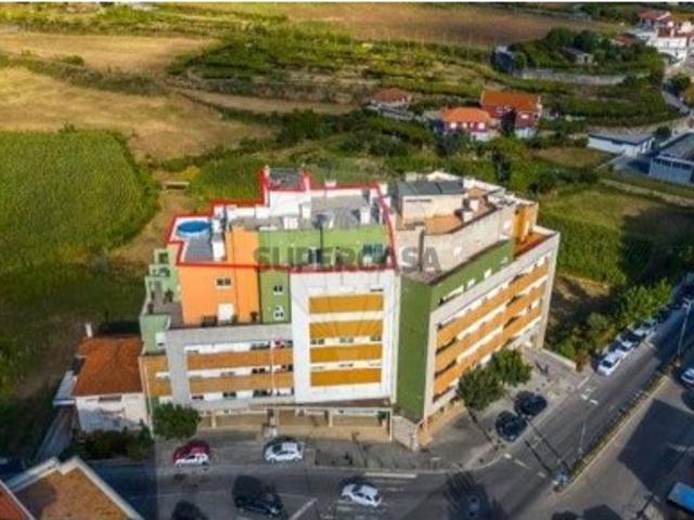 Apartamento T3 com terraço