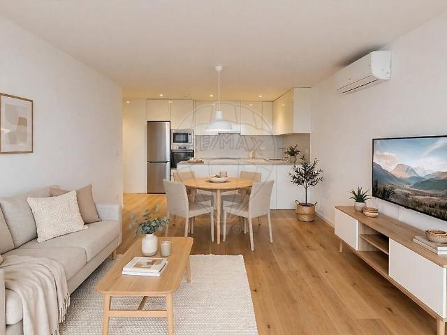 Apartamento T3 à venda em Ferreiros, Prozelo e Besteiros, Amares RE/MAX Portugal