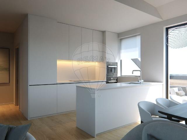 Apartamento T3 à venda em Glória e Vera Cruz, Aveiro RE/MAX Portugal