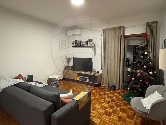 Apartamento T3 à venda em Glória e Vera Cruz, Aveiro RE/MAX Portugal