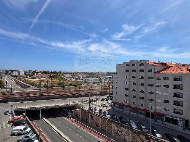 Apartamento T3 à venda em Glória e Vera Cruz, Aveiro RE/MAX Portugal