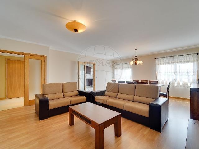 Apartamento T3 à venda em Glória e Vera Cruz, Aveiro RE/MAX Portugal