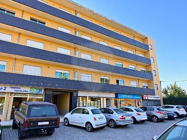 Apartamento T3 à venda em Joane, Vila Nova de Famalicão RE/MAX Portugal