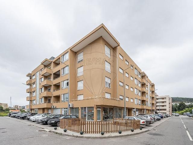 Apartamento T3 à venda em Joane, Vila Nova de Famalicão RE/MAX Portugal