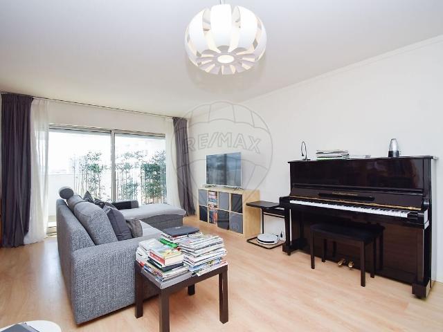 Apartamento T3 à venda em Lumiar, Lisboa RE/MAX Portugal