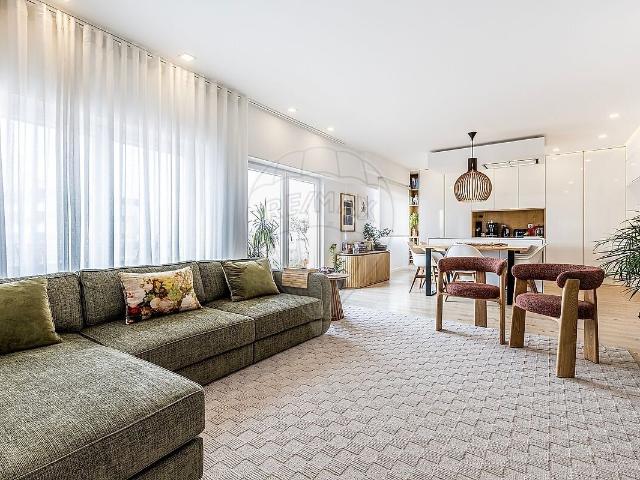Apartamento T3 à venda em Lumiar, Lisboa RE/MAX Portugal