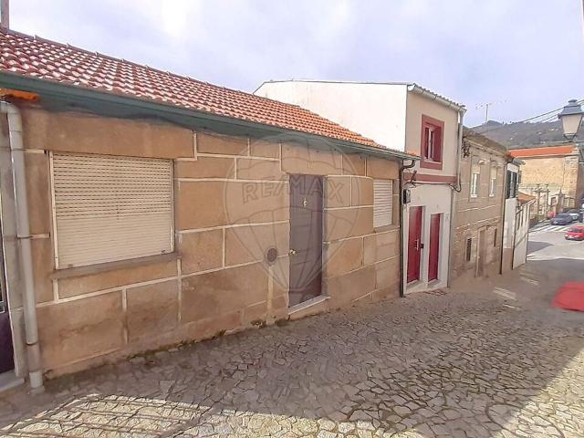 Apartamento T3 à venda em Lamego Almacave e Sé, Lamego RE/MAX Portugal