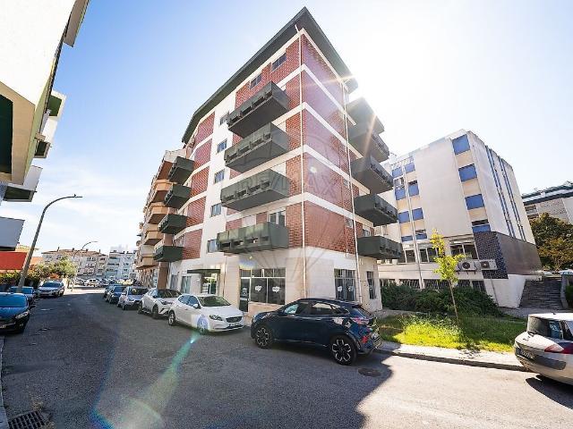 Apartamento T3 à venda em Leiria, Pousos, Barreira e Cortes, Leiria RE/MAX Portugal