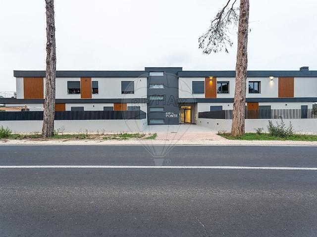 Apartamento T3 à venda em Leiria, Pousos, Barreira e Cortes, Leiria RE/MAX Portugal