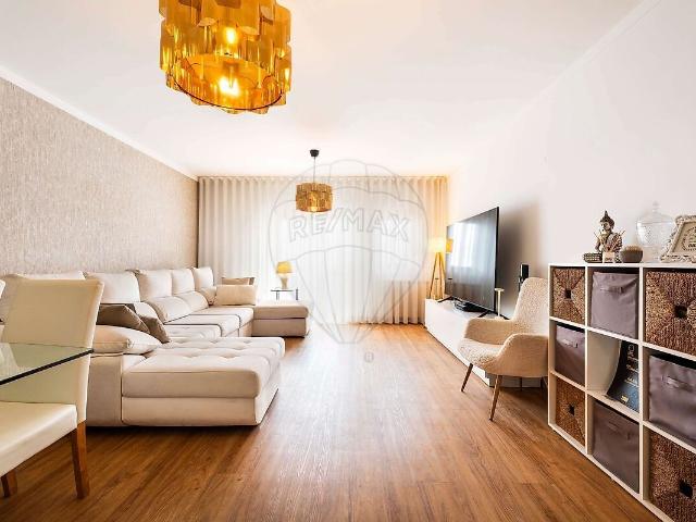 Apartamento T3 à venda em Leiria, Pousos, Barreira e Cortes, Leiria RE/MAX Portugal