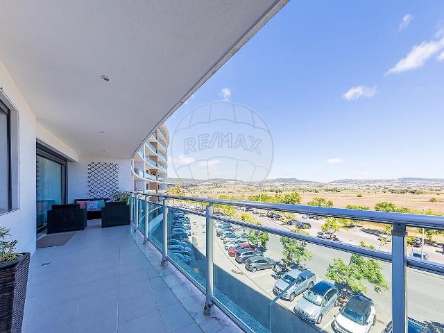 Apartamento T3 à venda em Loures, Loures RE/MAX Portugal