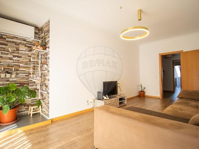 Apartamento T3 à venda em Lousã e Vilarinho, Lousã RE/MAX Portugal