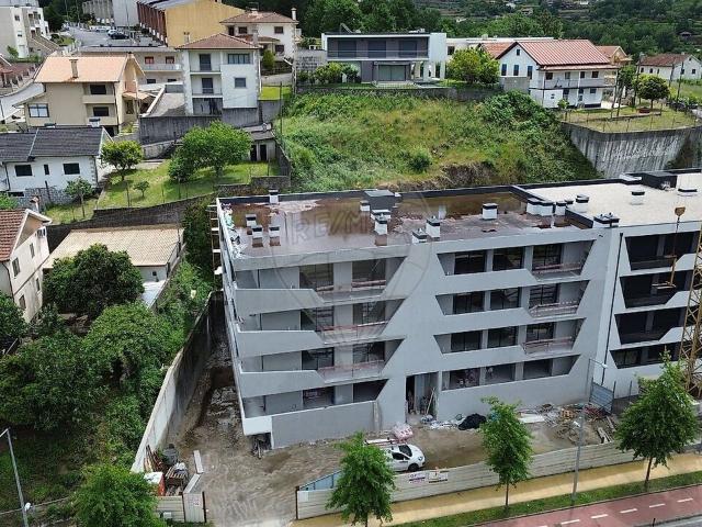 Apartamento T3 à venda em Ponte da Barca, Vila Nova de Muía e Paço Vedro de Magalhães, Ponte da Barca RE/MAX Portugal