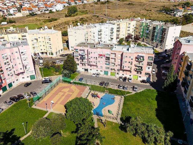 Apartamento T3 à venda em Pontinha e Famões, Odivelas RE/MAX Portugal