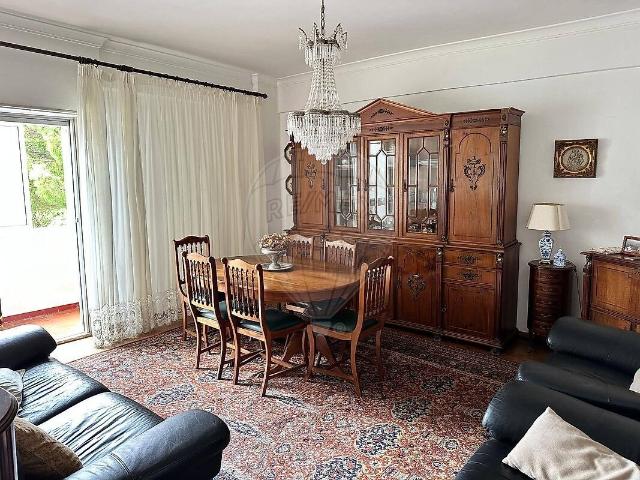 Apartamento T3 à venda em Póvoa de Santa Iria e Forte da Casa, Vila Franca de Xira RE/MAX Portugal